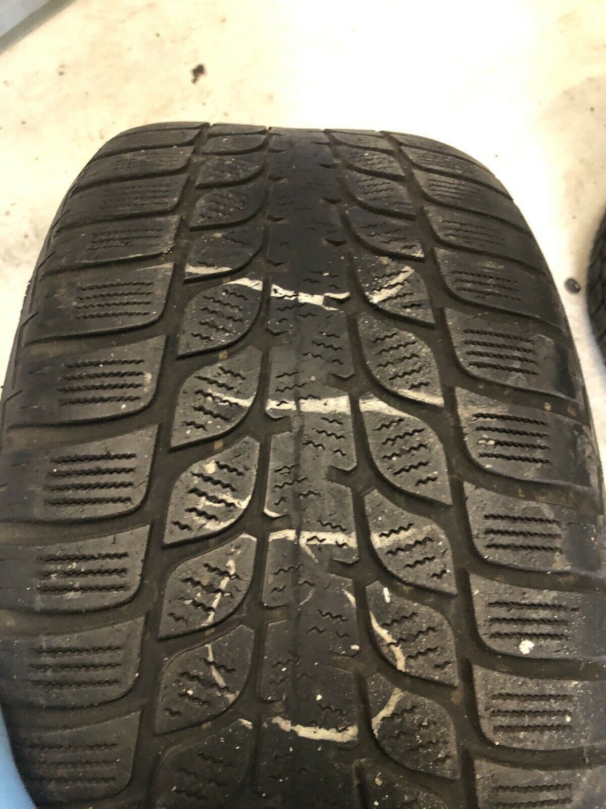 BMW Reifen und Alufelgen 235/50R18 97V