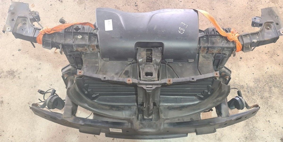 BMW original E87 lock carrier complete with radiator package