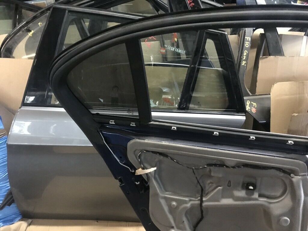 BMW Original Touring E60 Hinten L Tür Top Zustand,in Dunkel Blaue