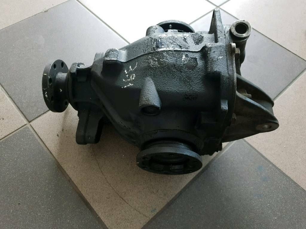 BMW Original E90 E91 E87 E46 2 liter differential attachment 3.91