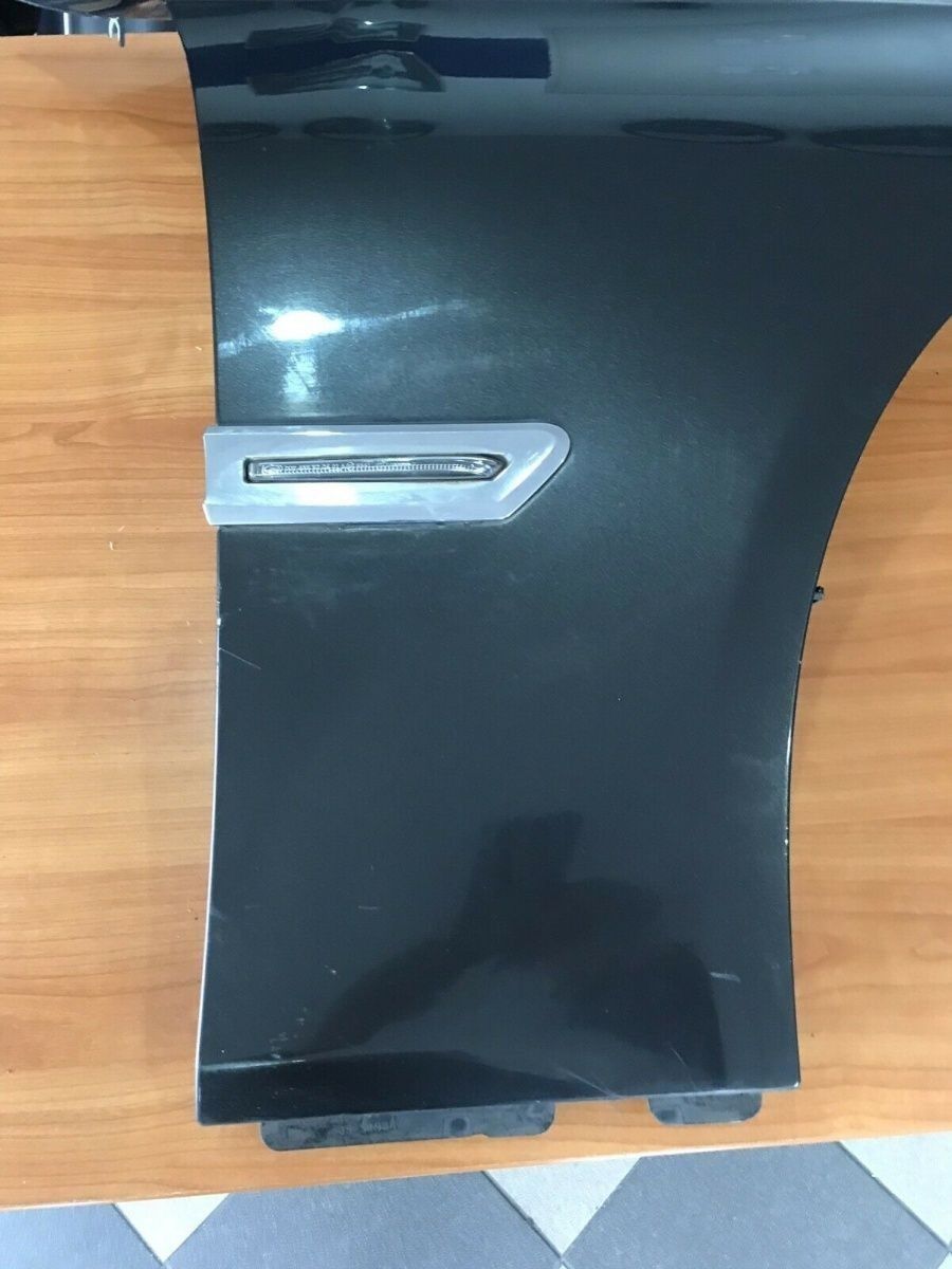 BMW F01 original fender front right passenger side