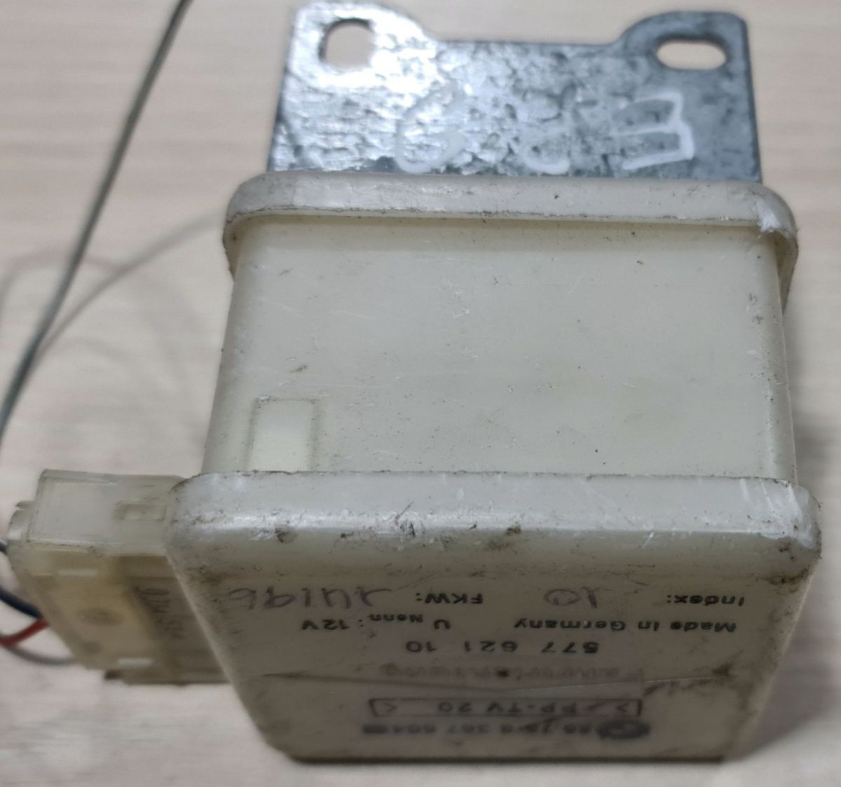 BMW original E38 E39 alarm system control unit part number: 8367604