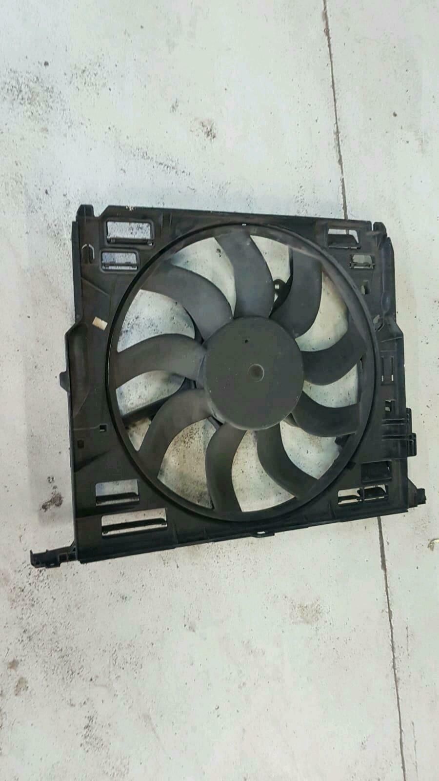 BMW original F10 F11 fan in good used condition