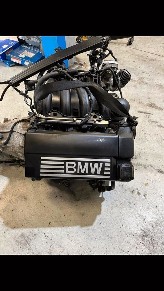 BMW Original Motor N45 E90 E92 E87 E88 E82 mit Anbauteile