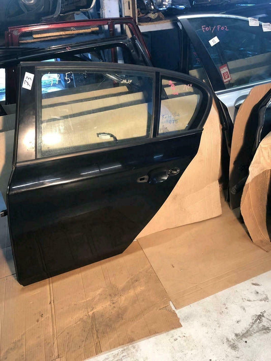 BMW original E87 1 series rear door L color black 475 top condition