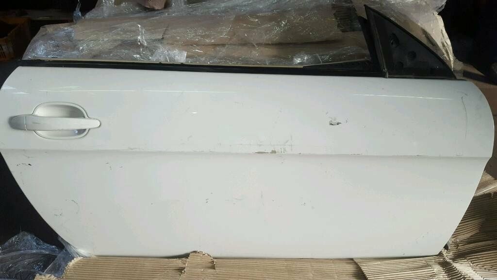 BMW original E63 E64 door passenger side completely in white