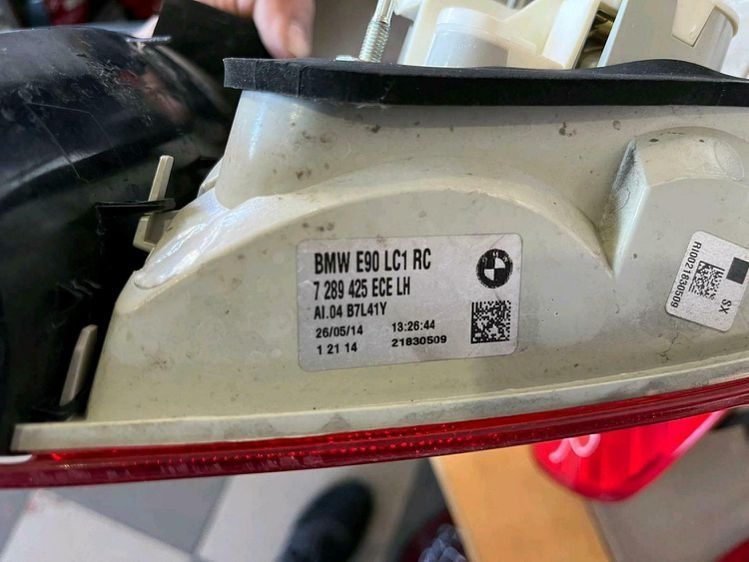 BMW E90 LCI Facelift LED Rückleuchte Rechts oder Links Rücklicht