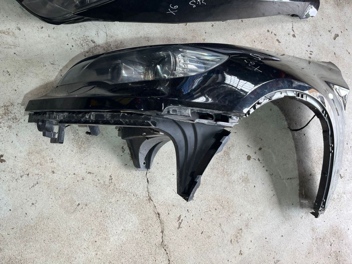 BMW original E70 E71 X6 headlights and fenders in top condition