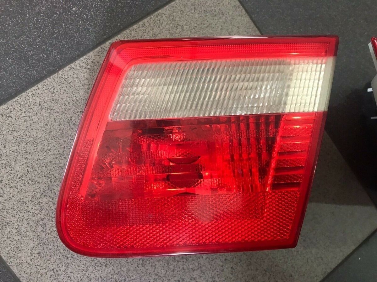 BMW Original 3er E46 Touring Rückleuchte Rücklicht Heckklappe