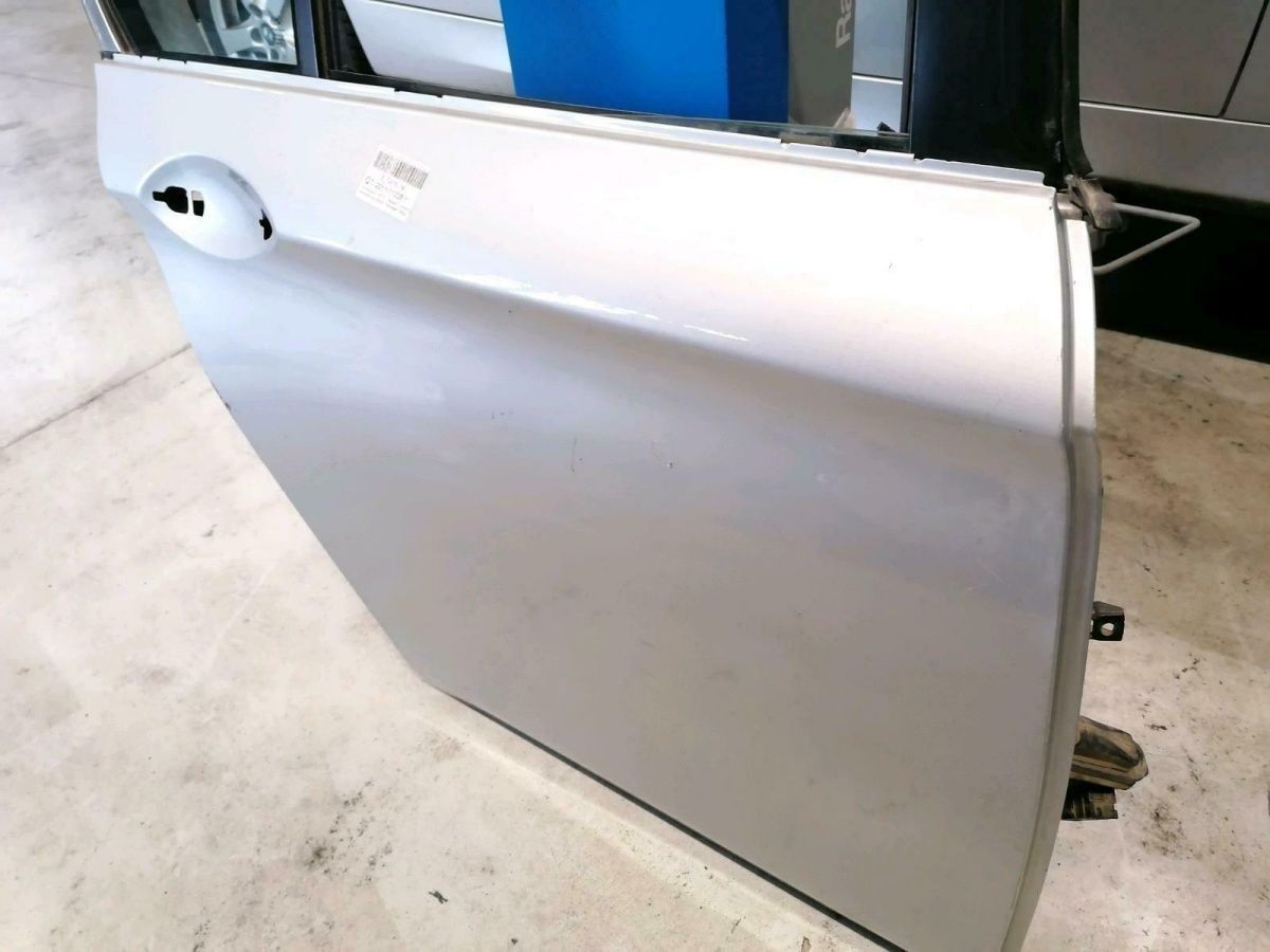 BMW original F01 rear right door without door handles