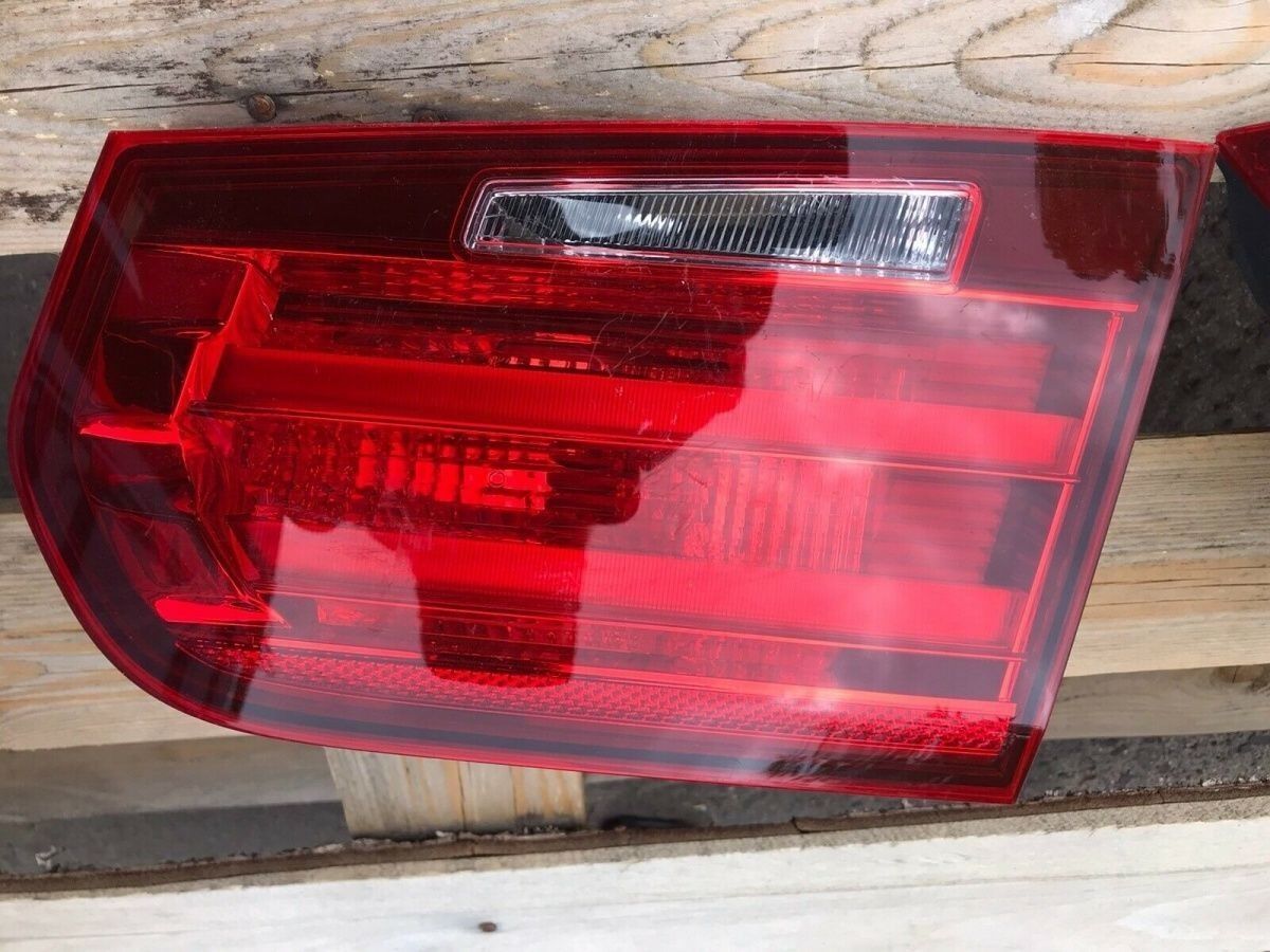 BMW original F30 F31 rear light L or R tailgate