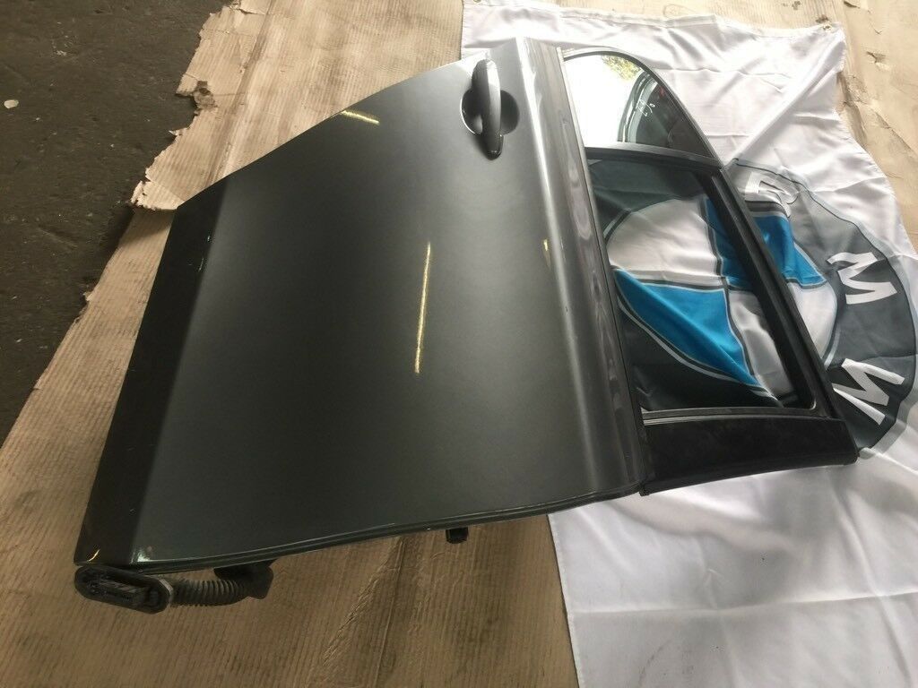 Bmw E90 rear right door complete with door handle