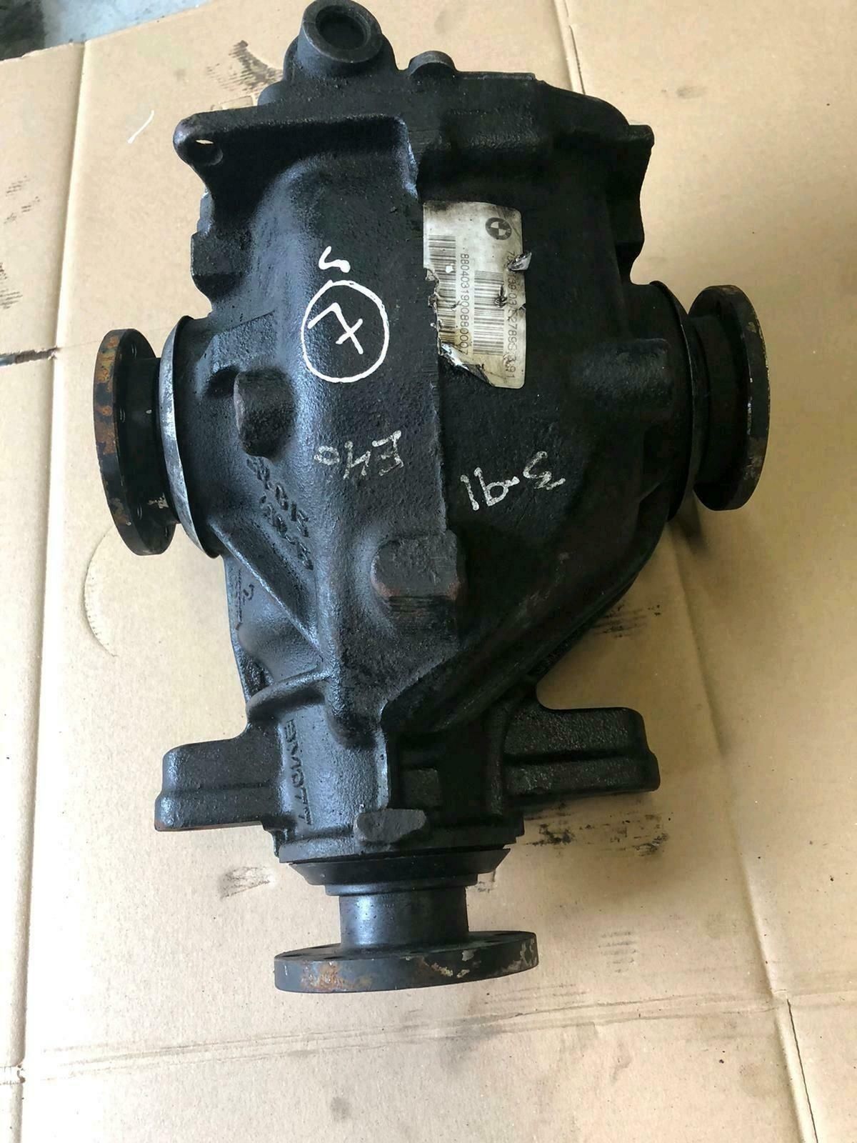 BMW original E46 differential attachment 3.91, very good condition,