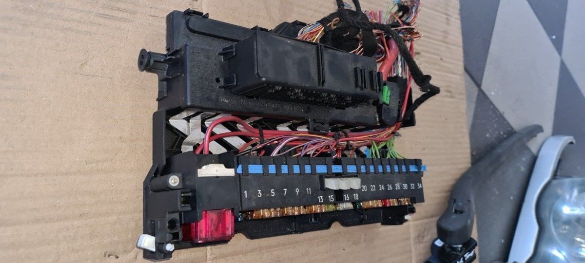 BMW original E46 fuse box