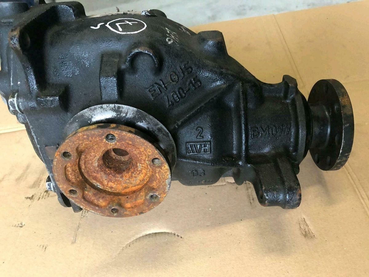 BMW original E46 differential attachment 3.91, very good condition,