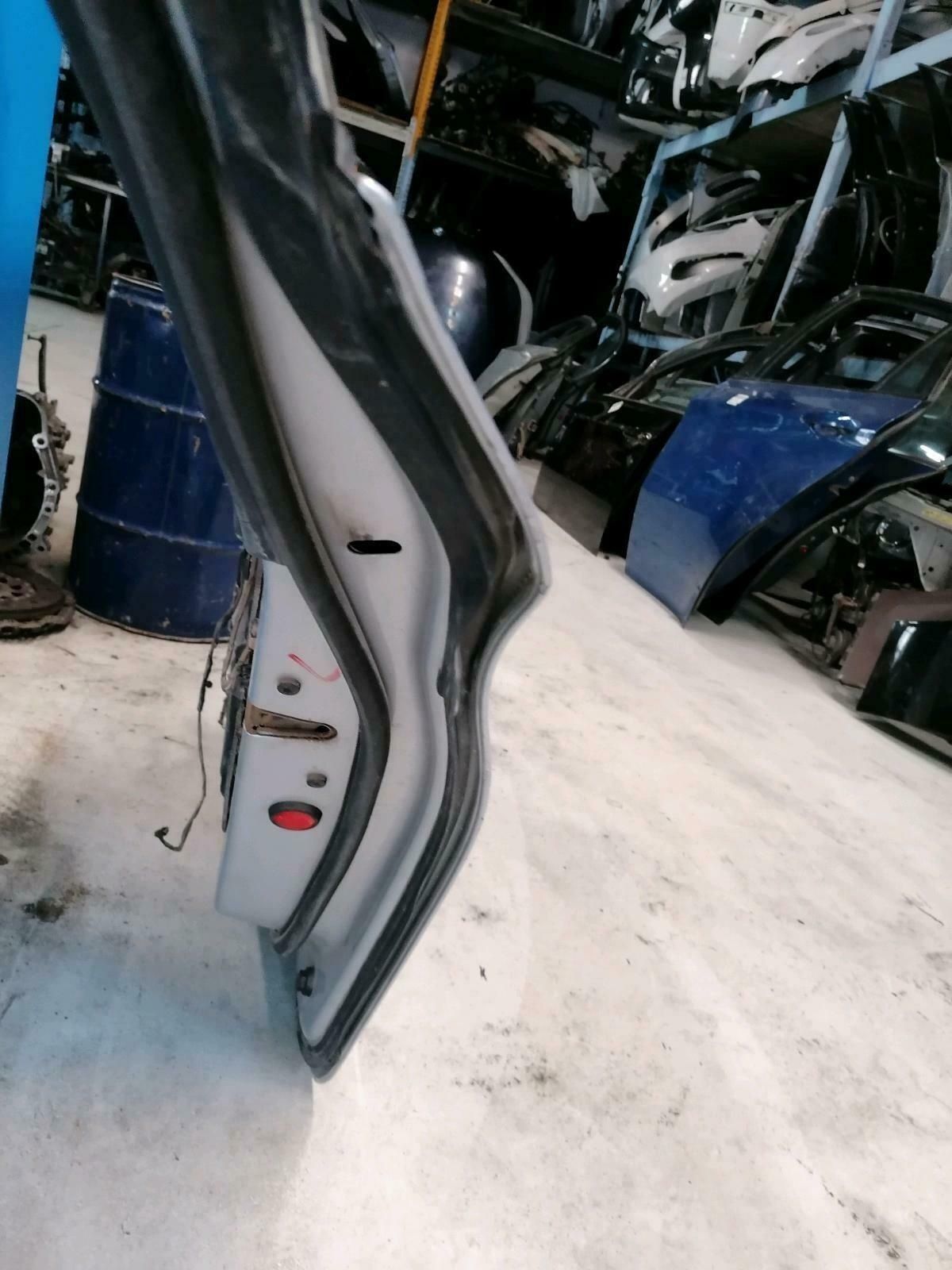 BMW original F01 rear right door without door handles