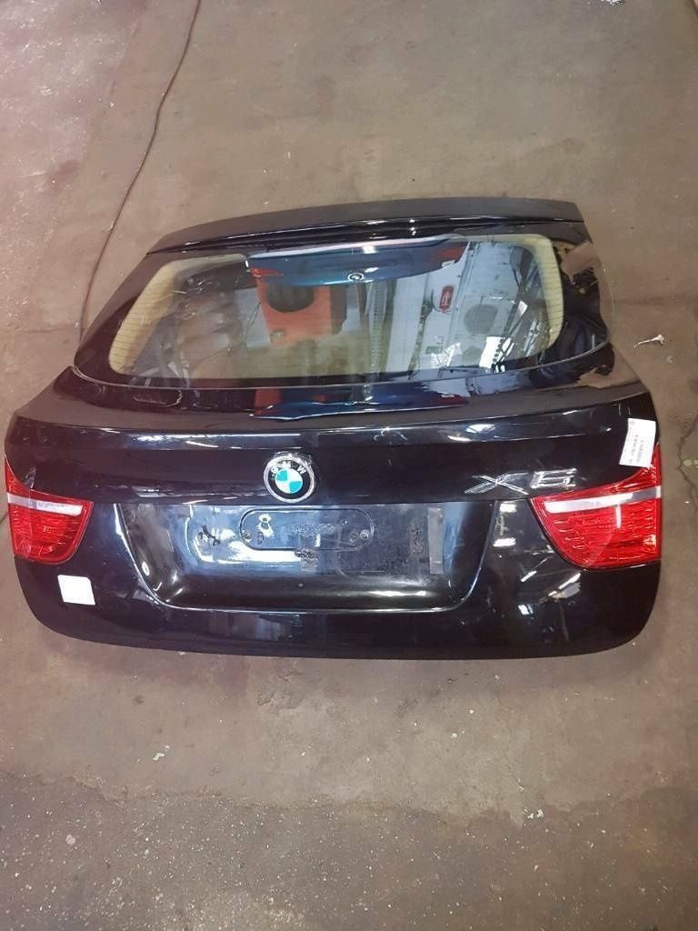 BMW E71 X6 tailgate with window and taillight and trim