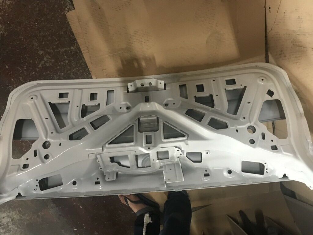 BMW original X1, F48 rear hatch new in Alpina white color