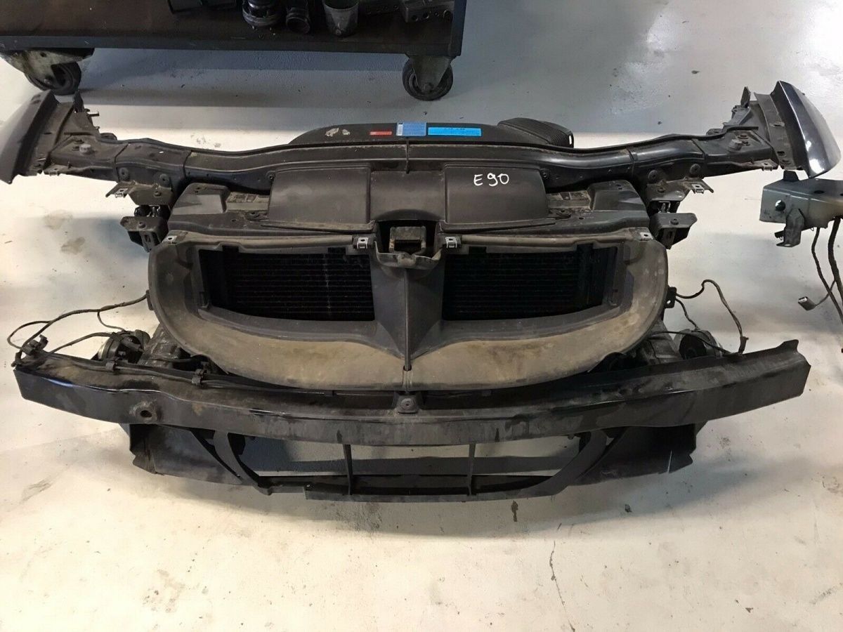 BMW Original 3 Series E90/E91 lock carrier without radiator package