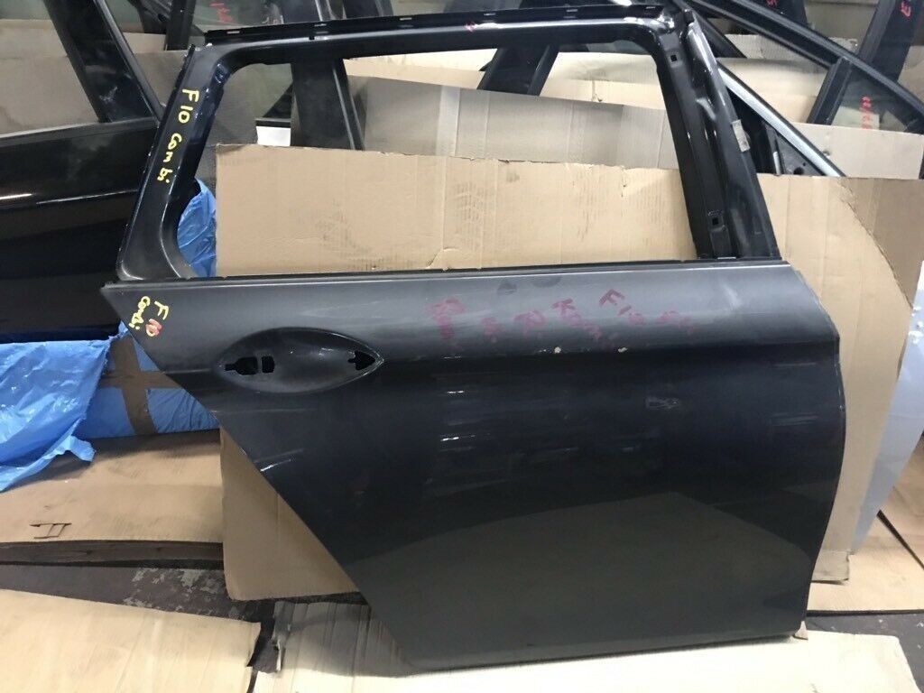 BMW original F10, F11 station wagon rear R door in black, top condition