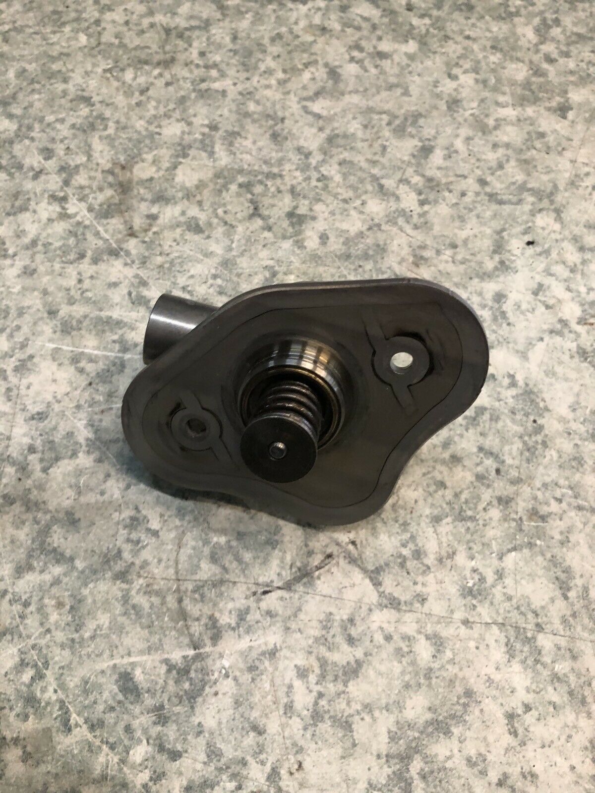 BMW Hochdruckpumpe E60 E61 E81 E82 E87 E88 E90 E91 E92 135175