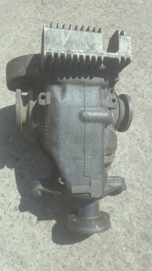 Original BMW E60 Differential 0.4   BM 004