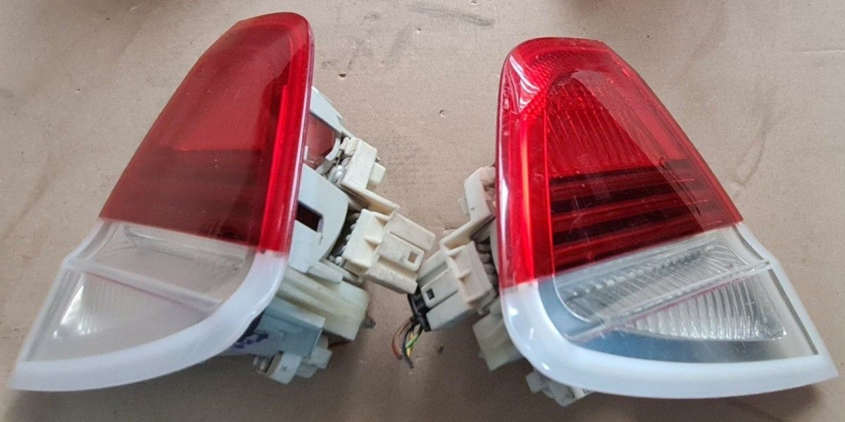 BMW original E90 tailgate light right or left